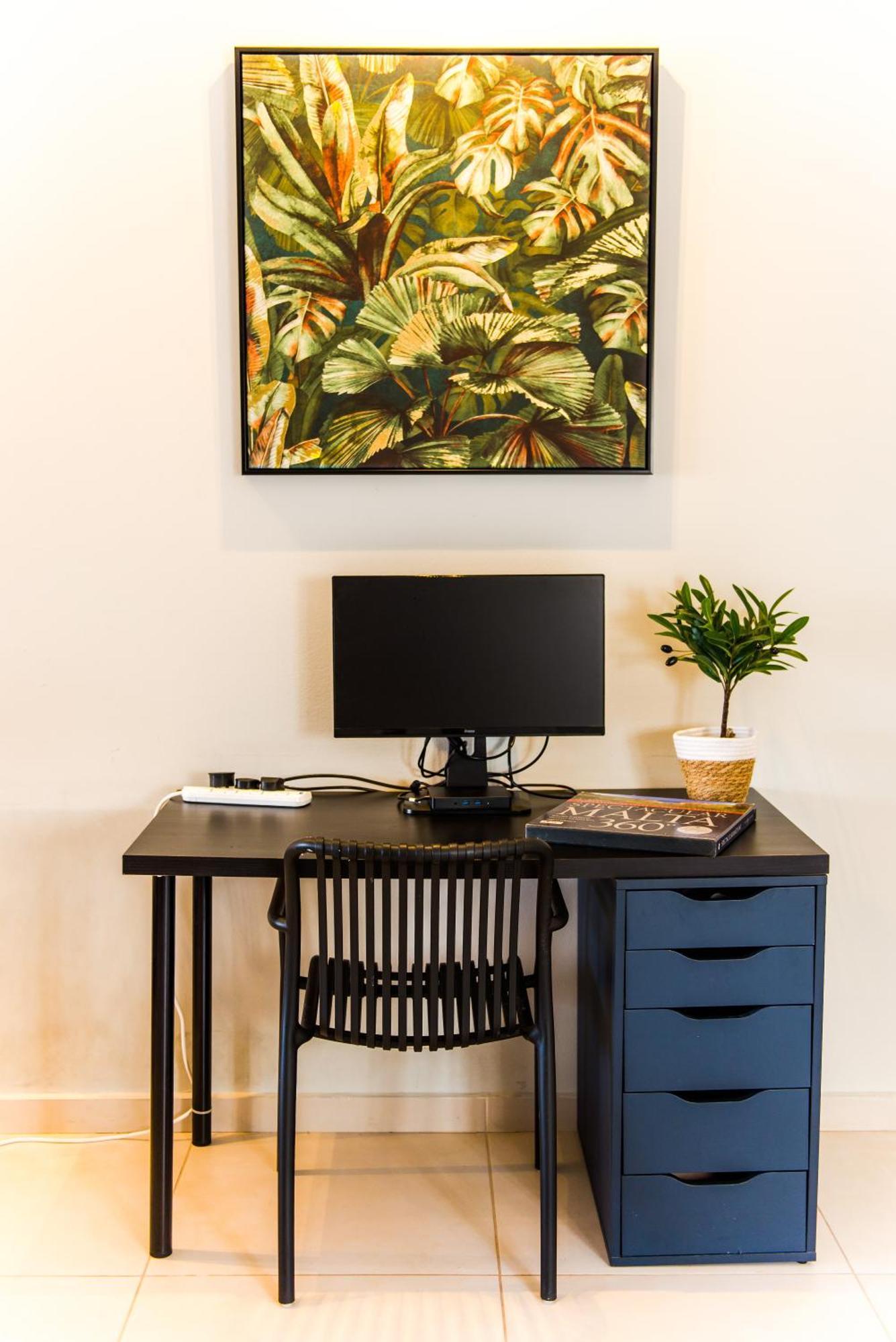 Mediterranean Abode - Spacious Apartment In Swieqi Is-Swieqi Extérieur photo